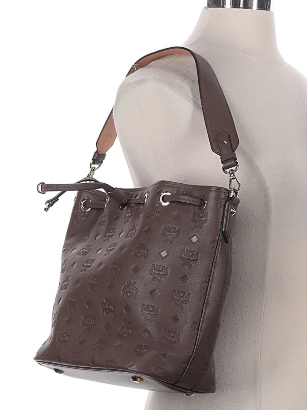 🔥MCM 🔥Brown 🔥Monogram 🔥Drawstring🔥 Tote with Shoulder Strap🔥 - Picture 1 of 13